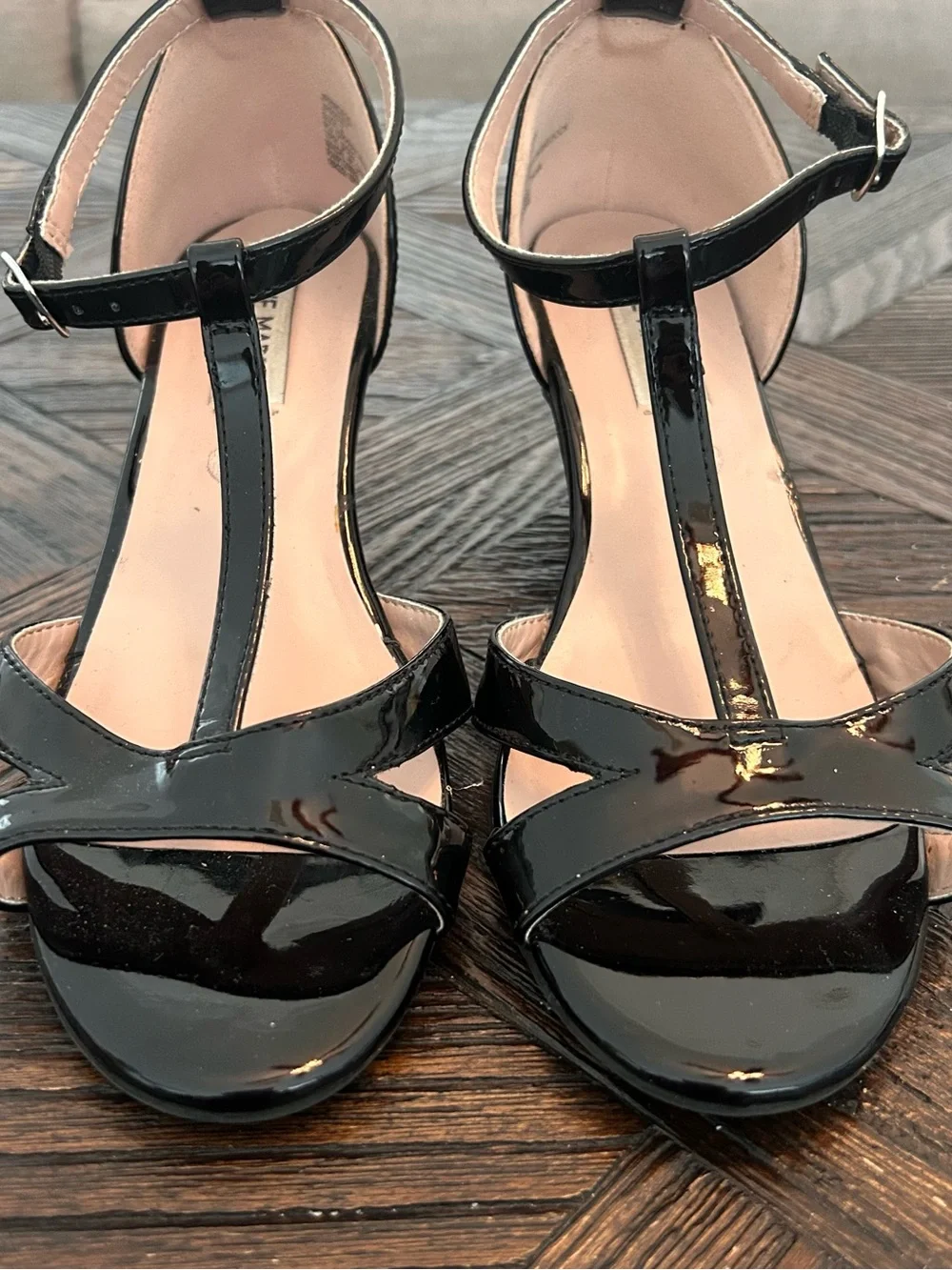 Steve Madden Jorincess Black Patent T-Strap Kitten Heels Size 3 Youth